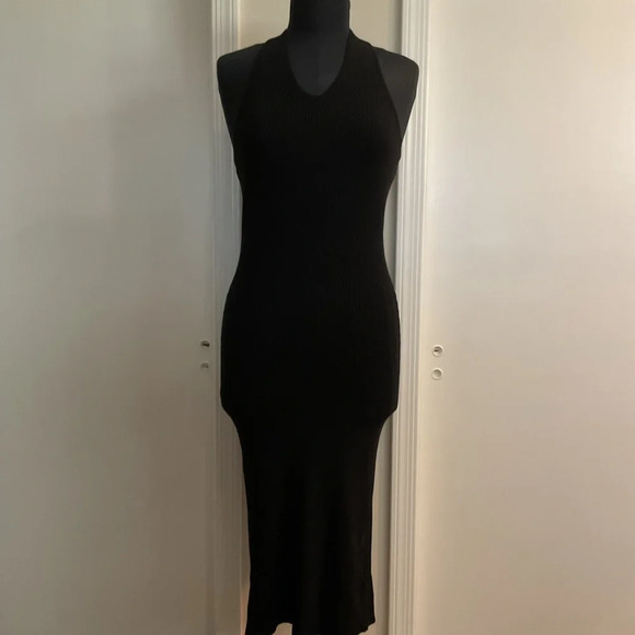 🤍 Rib Knit V-Neck Crosses Back Dress - Picture 2 of 7